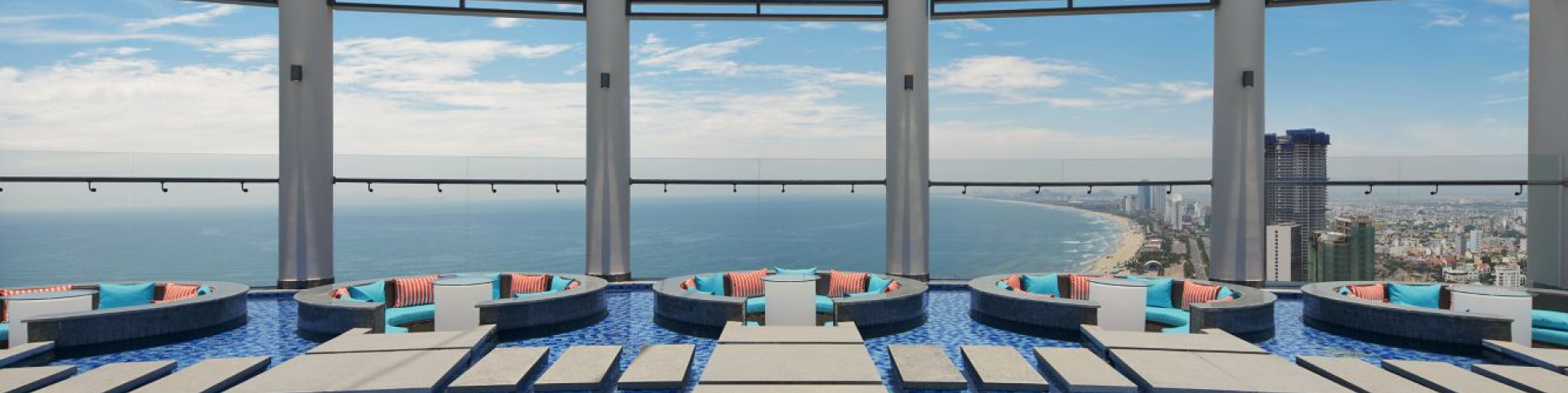 Hotels & Resorts